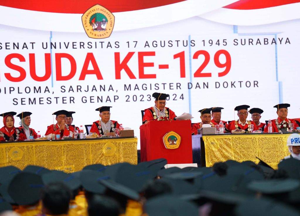 Wisuda 1818 Mahasiswa Untag Surabaya, Rektor: Melahirkan Patriot untuk Indonesia Emas