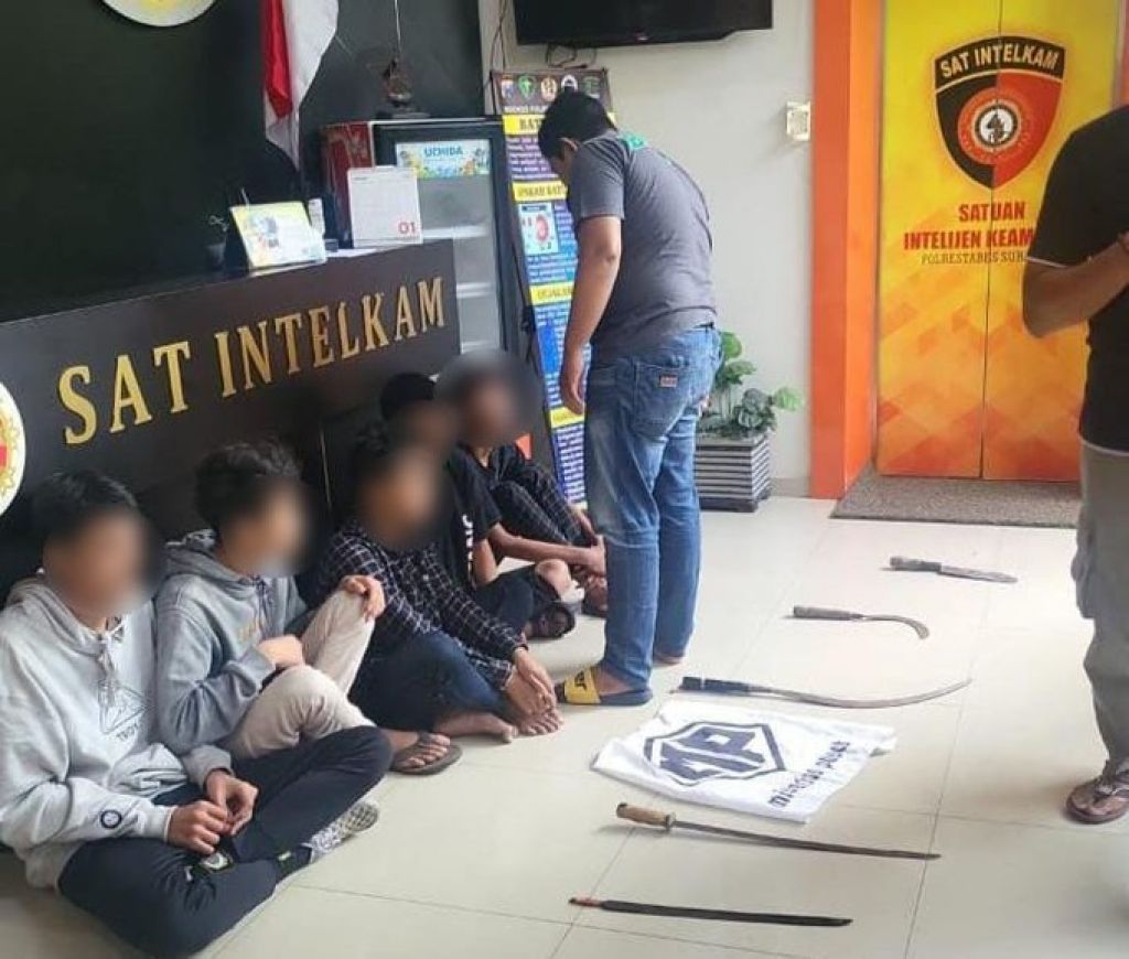 Polisi Tangkap Anggota Gangster di Surabaya, Diduga Akan Tawuran