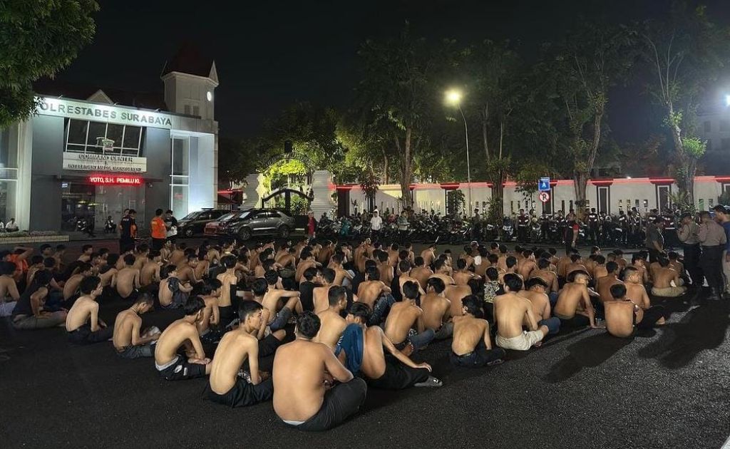 Gerombolan Pesilat Resahkan Surabaya, Pemerintah Harus Tinjau Ulang Izin Organisasi