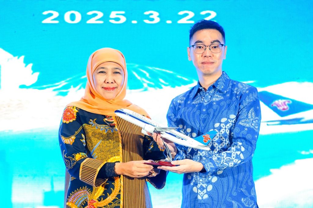 Penerbangan Guangzhou-Surabaya Dirilis, Khofifah: Tingkatkan Investasi Banyak Sektor