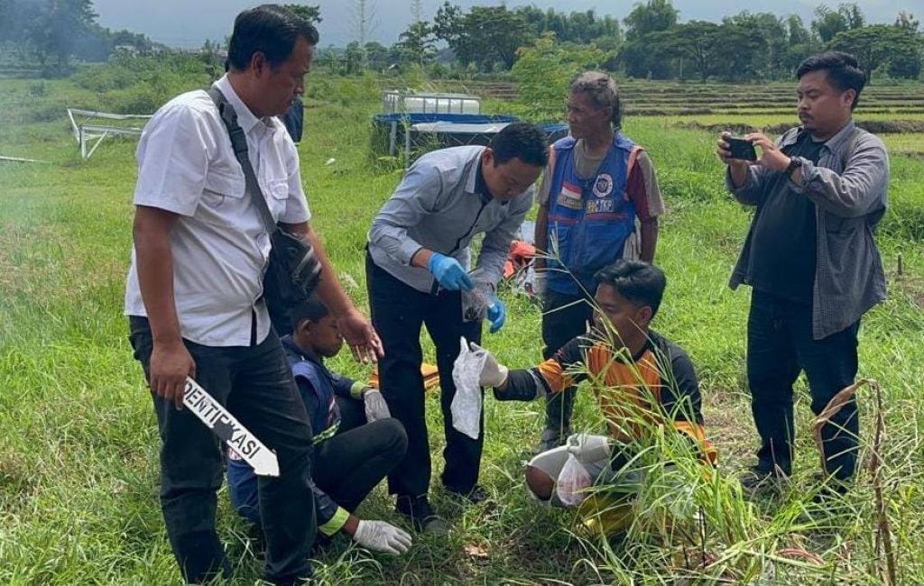 Gumpalan Darah Mirip Orok Ditemukan Warga Mojokerto di Pembuangan Sampah