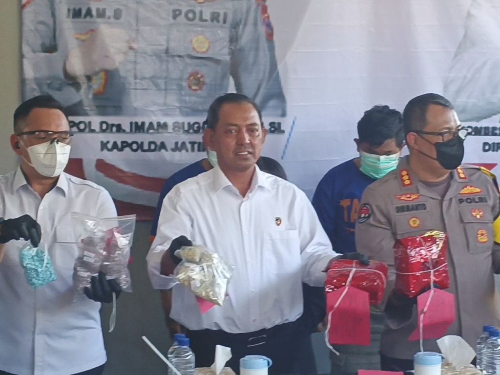 Bongkar Home Industry Pil Karnopen di Surabaya, Polda Jatim Tangkap 2 Orang