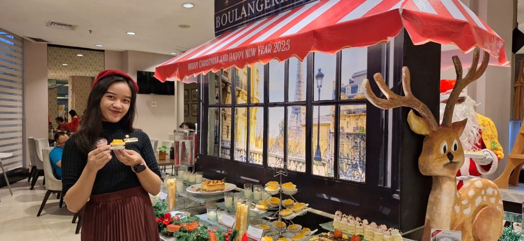Rayakan Natal dan Tahun Baru Ala Paris Di Swiss-Belinn Tunjungan Surabaya