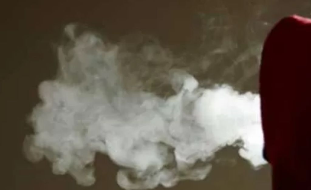 Noda dan Bau Asap Rokok Tantangan dan Solusi untuk Lingkungan