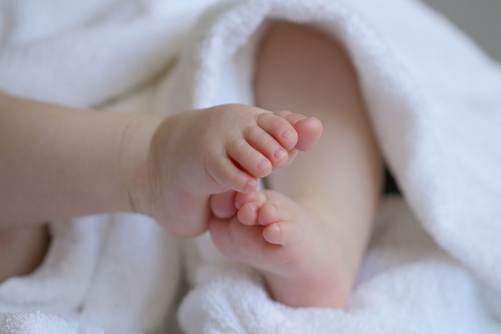 Waspada Bayi Terinfeksi HIV, Berikut Tanda-tandanya