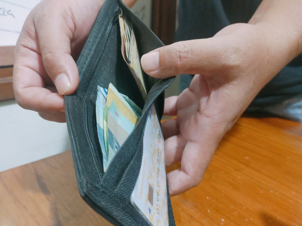 Gaji Kamu Pas-pasan? Berikut Cara Cerdas Alokasikan Uang Belanja