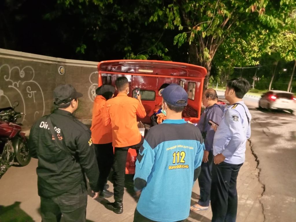 Geger, Bayi Baru Lahir Ditemukan di Semak-semak Dekat Kampus ITS Surabaya