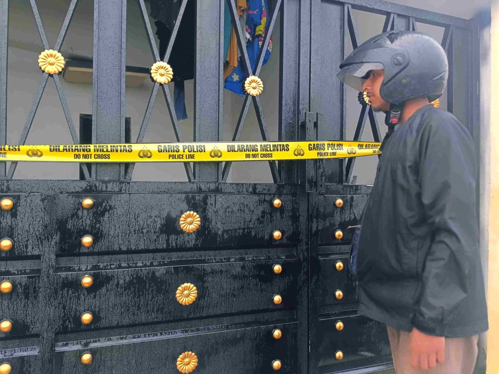 Ini Kesaksian Tetangga Korban Pembunuhan dengan Mulut Tertancap Pisau di Gresik