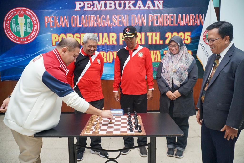 Kadindik Jatim Buka Porsenijar PGRI 2025: Ajang Sportif dan Kreatifitas Guru