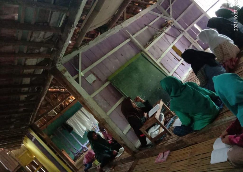 Miris, Siswa PAUD di Sampang Belajar di Bilik Bambu