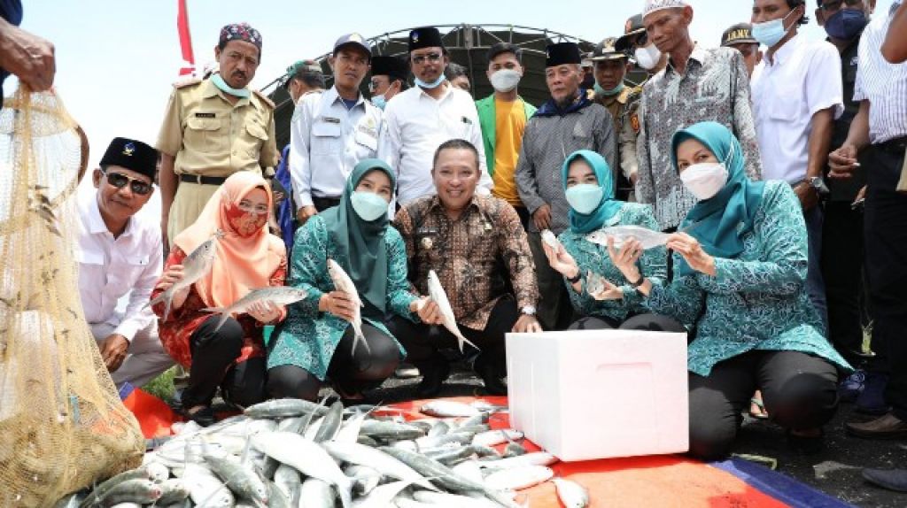 Panin Raya Bandeng Bupati Sampang Ajak Bangkitkan Kemandirian Ekonomi