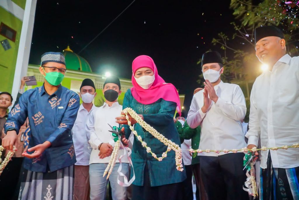 Usung Tagline 1 Jam Sampai, Khofifah Luncurkan Aplikasi Grab OPOP Mart
