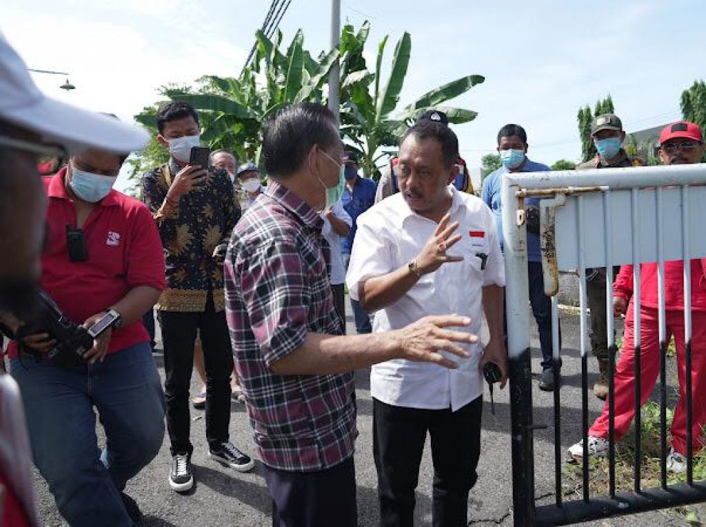 Terima Laporan Jalan di Portal, Cak Ji Langsung Turun ke Lokasi