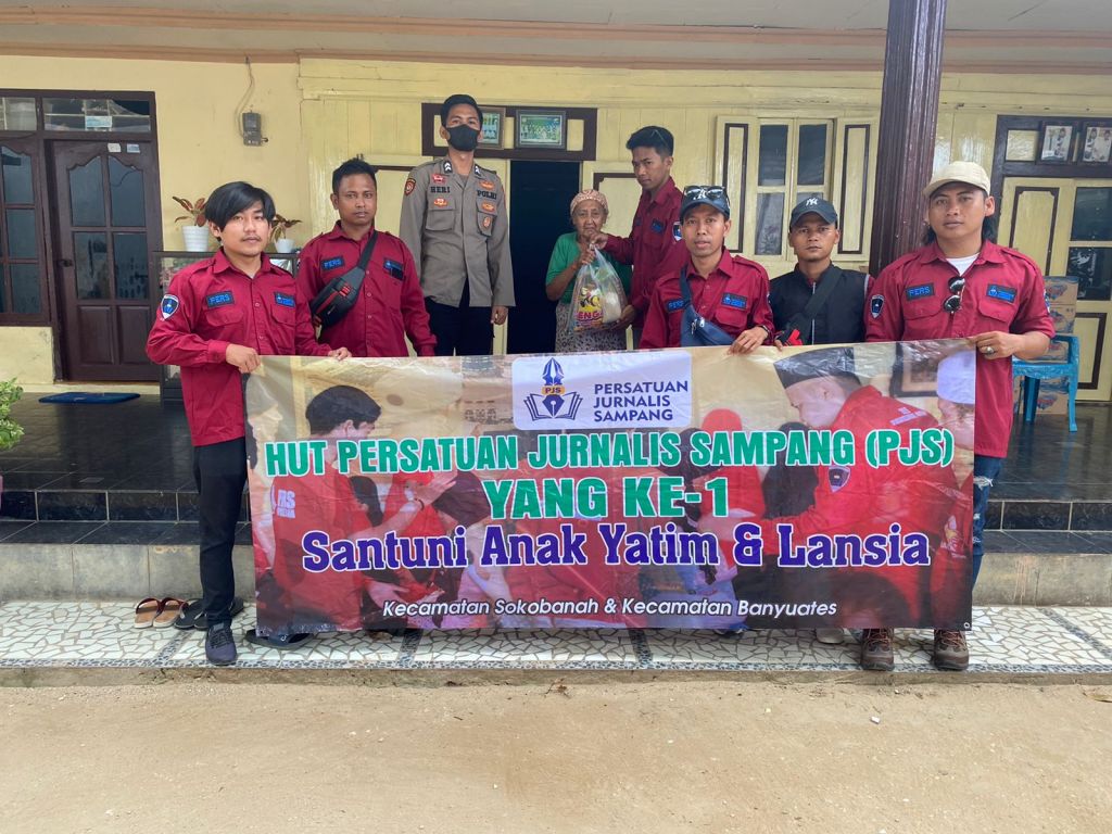 Akhiri Baksos, Persatuan Jurnalis Sampang Sisir Pelosok Desa