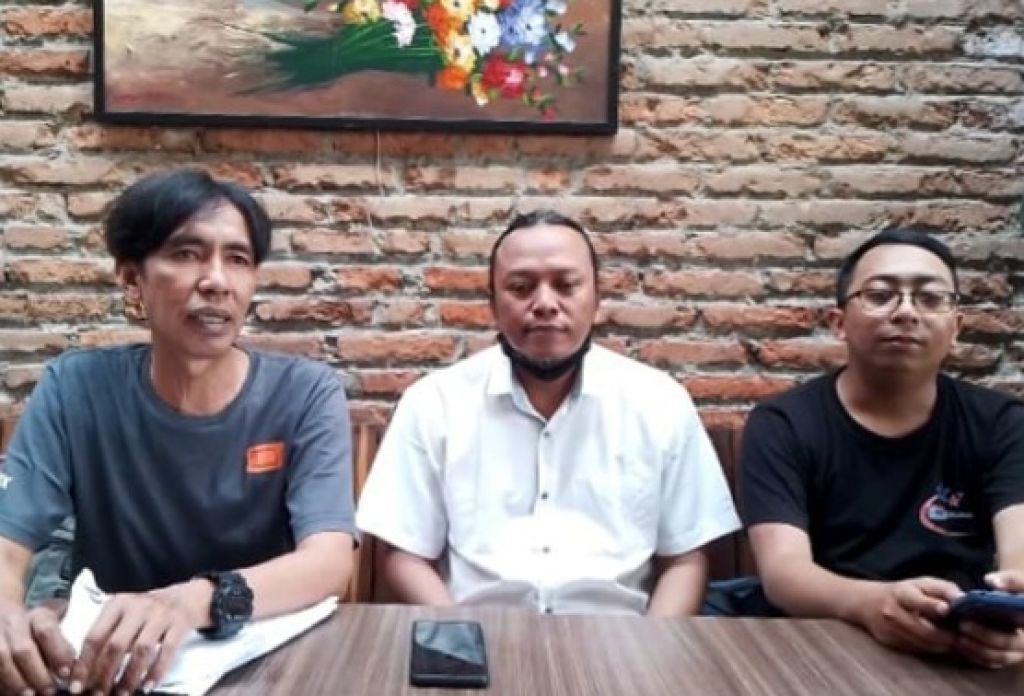 Kompak Pengurus MIO Surabaya Mundur
