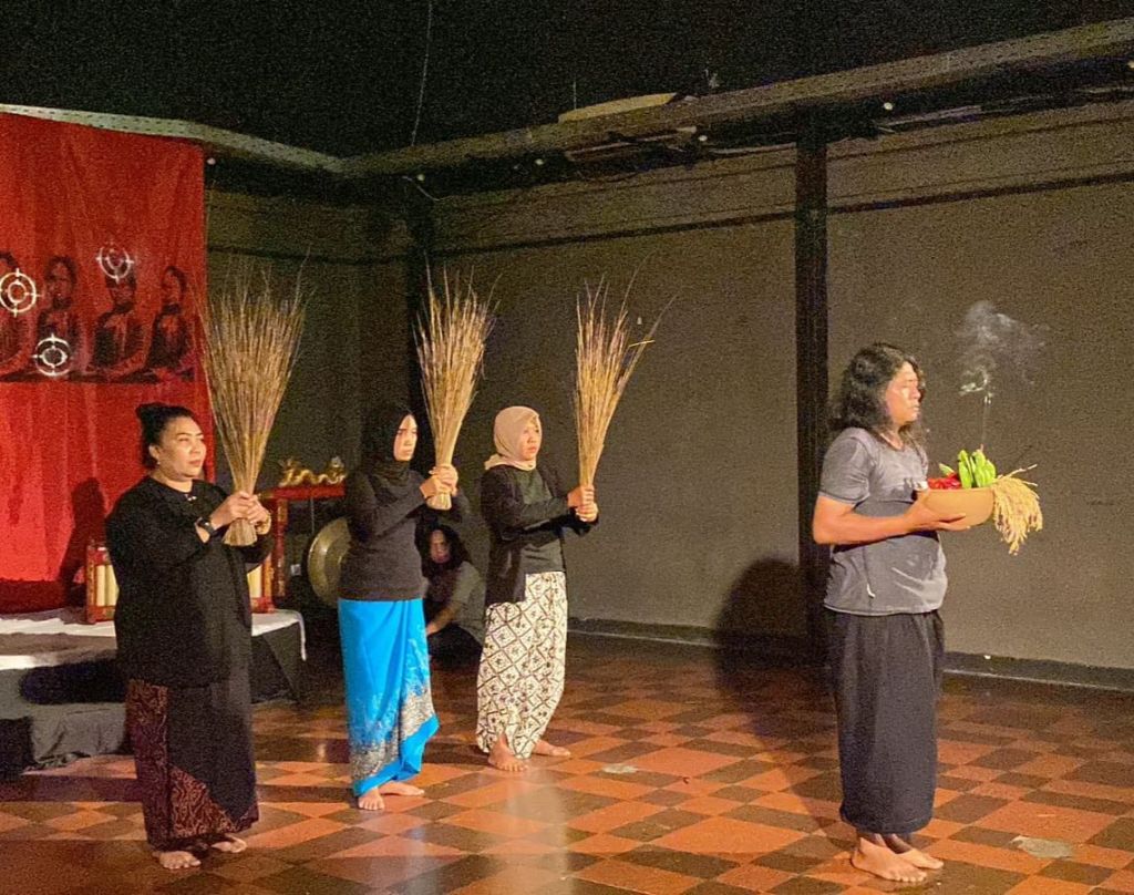 Sarasehan dan Tadarrus Budaya, 'Sudah Bebas Masalahkah Anak-anak Surabaya?'