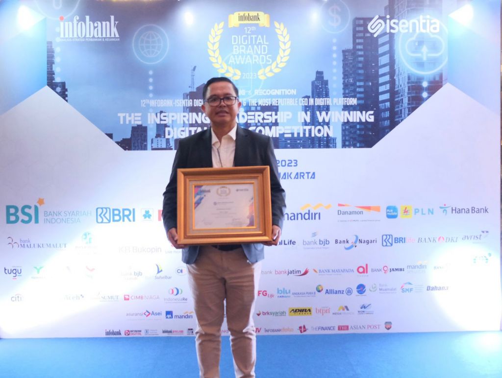JRP Insurance Raih Penghargaan Digital Brand Awards 2023 dari  Infobank