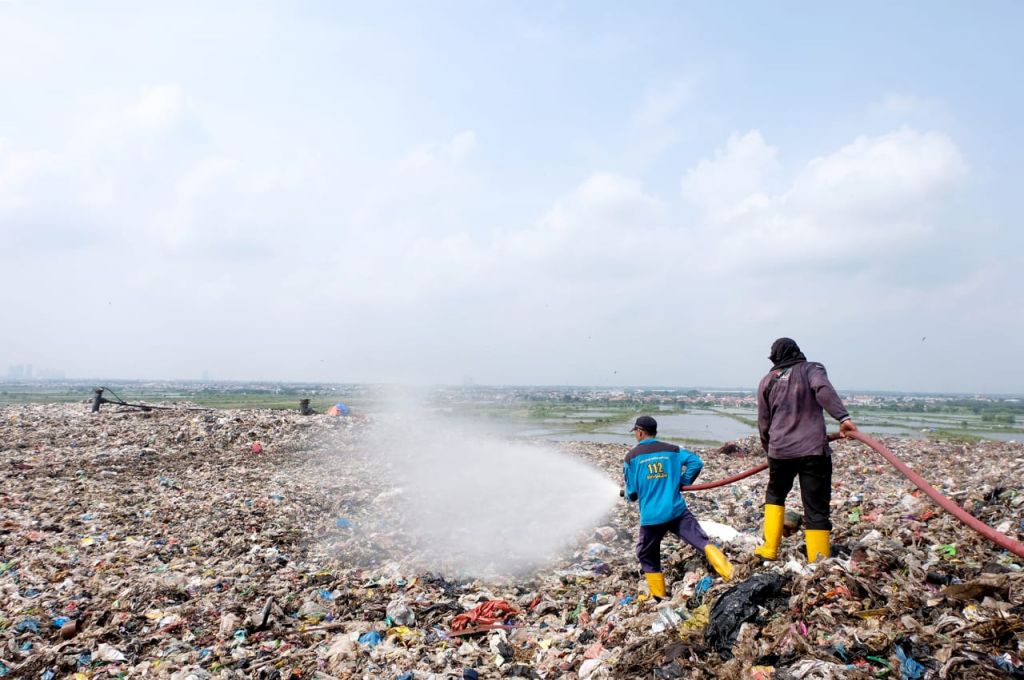 Selama Ramadan Sampah Naik Hingga 100 Ton