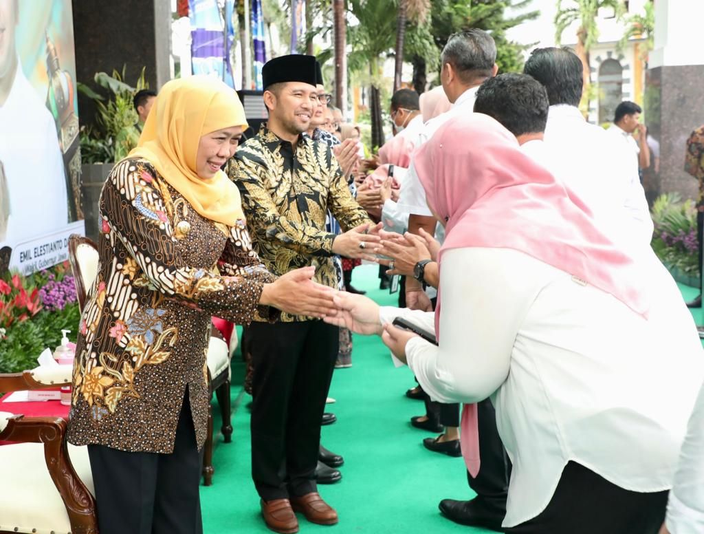 Gubernur Khofifah Minta ASN Pemprov Jatim Kembali Bekerja Efektif dan Produktif