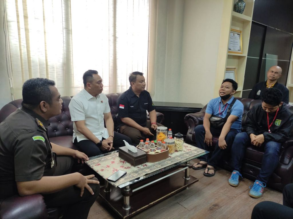 Kisah Galuh, Pencuri Sebungkus Mie Instan di Surabaya yang Kini Bebas Melalui RJ