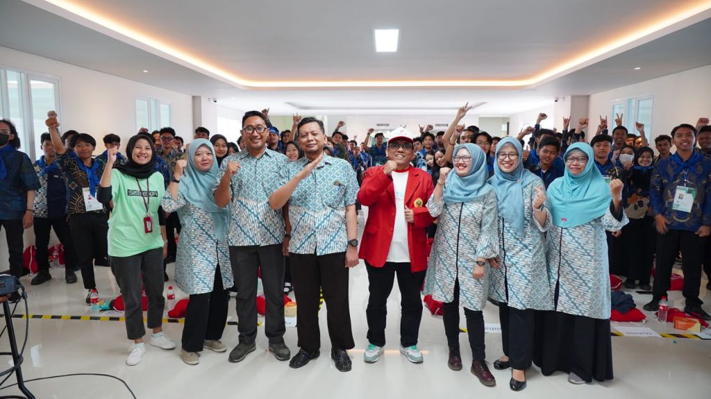 Prodi Sistekin Untag Surabaya Kenalkan Prospek Kerja Bidang IT dan Sertifikasi Internasional