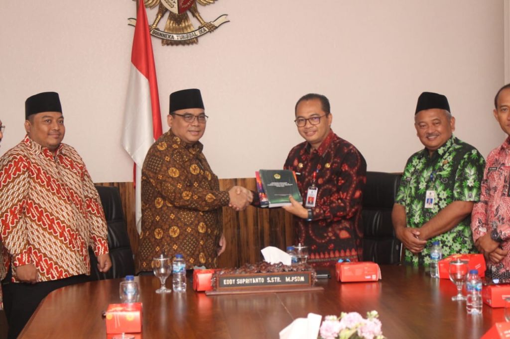 Bakesbangpol Jatim Himbau Masyarakat Agar Tak Picu Ketidakstabilan di Tahun Politik