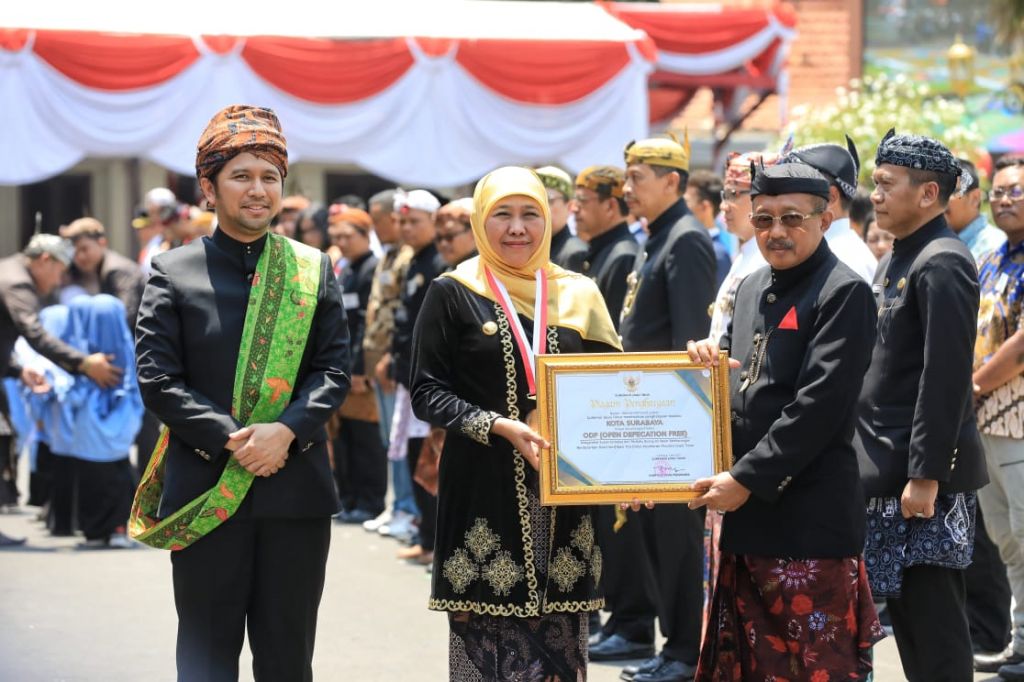 Gubernur Khofifah Ajak Masyarakat Jatim Miliki Semangat Jer Basuki Mawa Beya