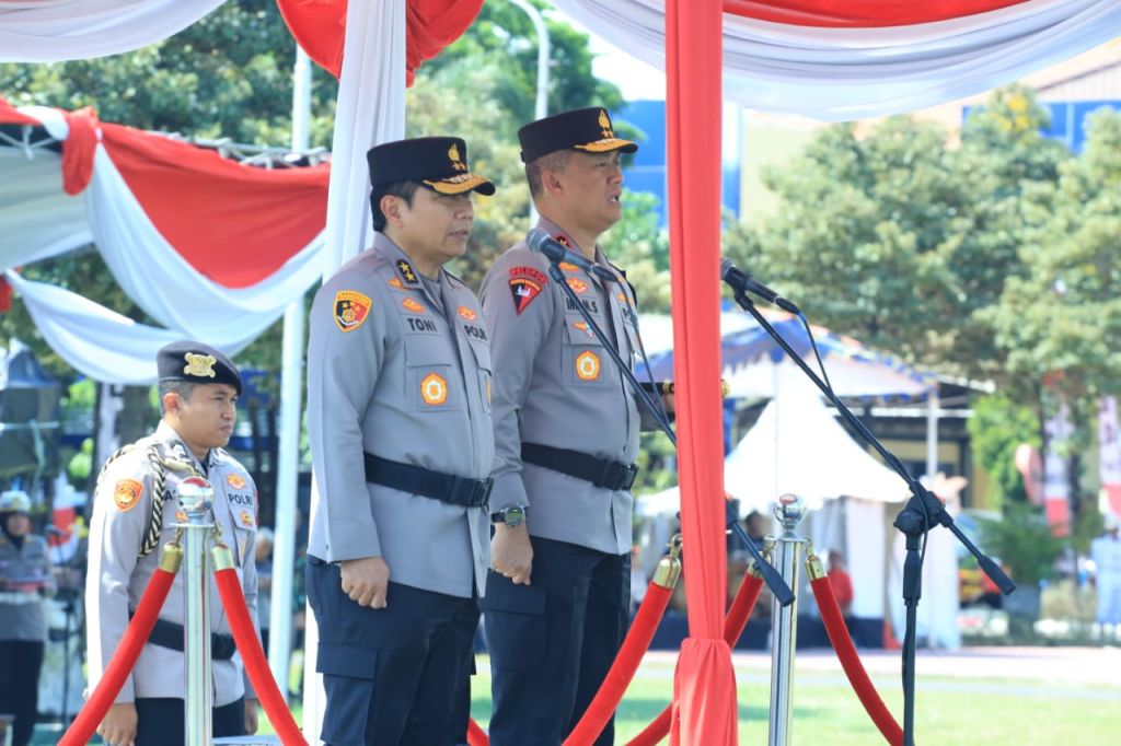 Prosesi Farewell Kapolda Jatim