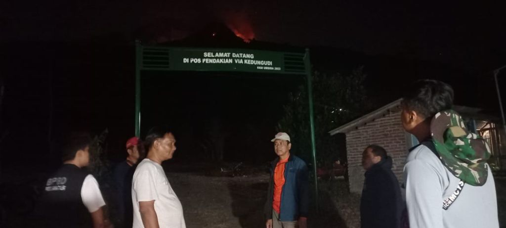 Lereng Penanggungan Padam, Api Merambat ke Dua Anak Gunung di Mojokerto