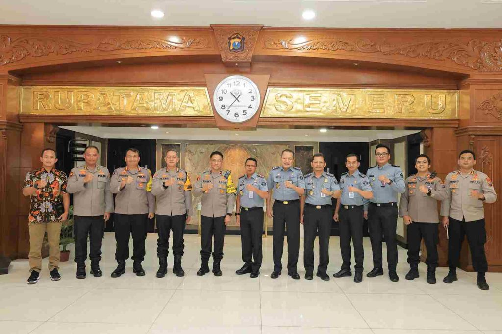 Kakanwil Kemenkumham Sambangi Polda Jatim, Bahas Persiapan Pemilu 2024