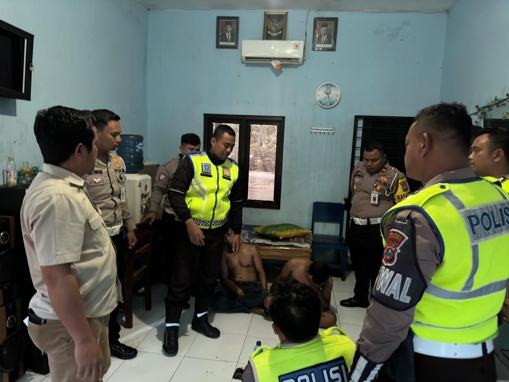 Satlantas Polres Probolinggo Malah Amankan Pengemudi Bawa Sabu saat Patroli