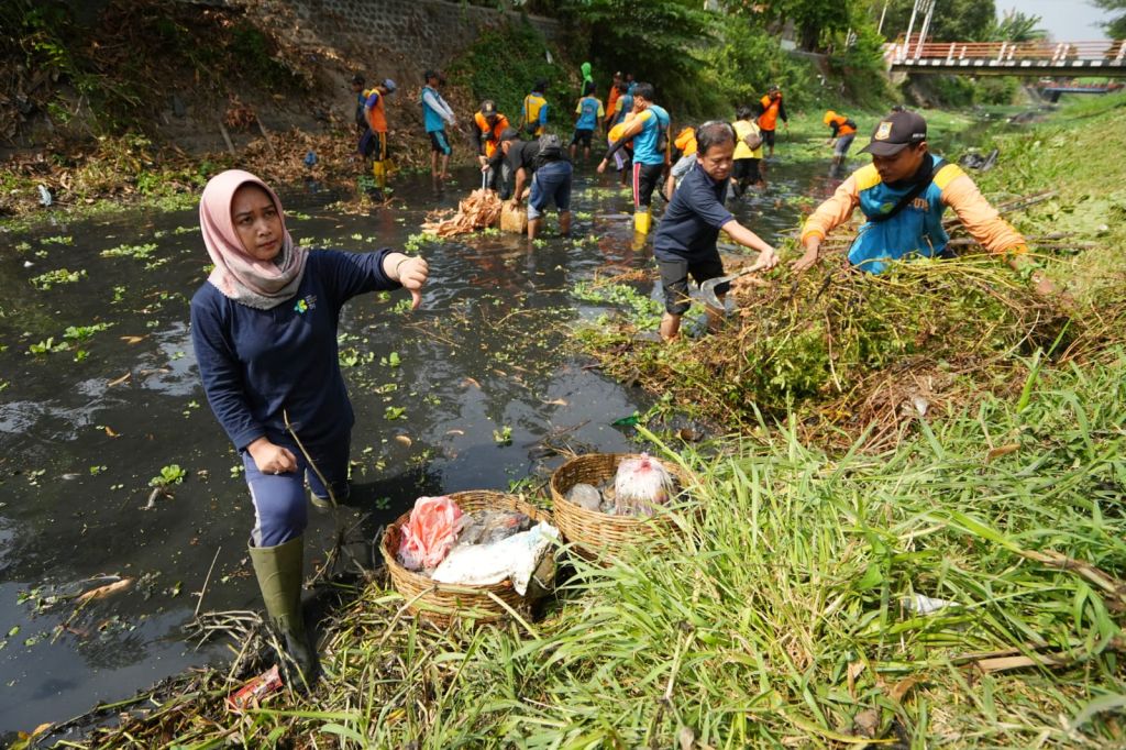 Antisipasi Banjir saat Musim Hujan, Pemkot Mojokerto Bersihkan 7 Aliran Sungai