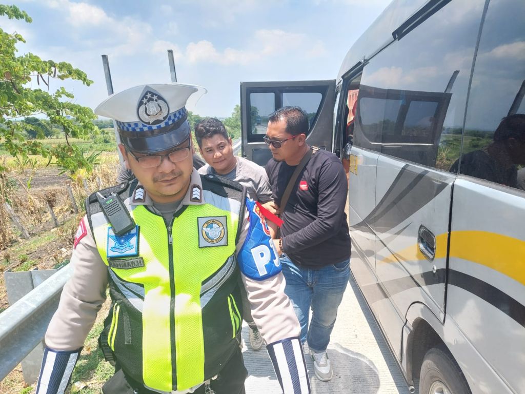 Aksi PJR Polda Jatim dan Tim Buser Polres Pasuruan Sergap Pencuri di Tol Gempol