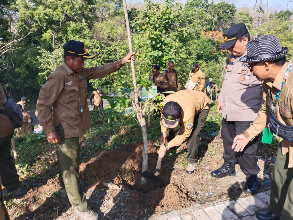 Kick Off, 2024 Perhutani Mojokerto Buka Peluang Usaha di Kawasan Hutan