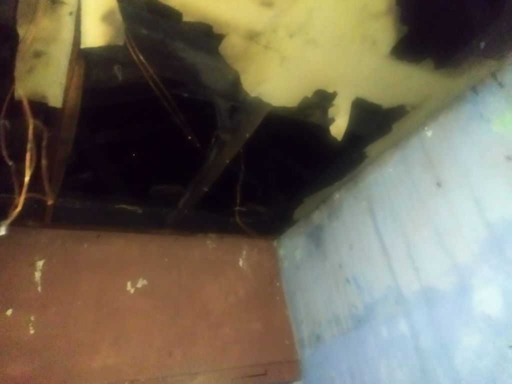 Ditinggal Bertamu, Rumah di Situbondo Terbakar