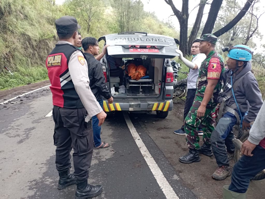 Wisatawan Korea Selatan Tewas Usai Jatuh dari Tebing di Bukit Kingkong Bromo Pasuruan