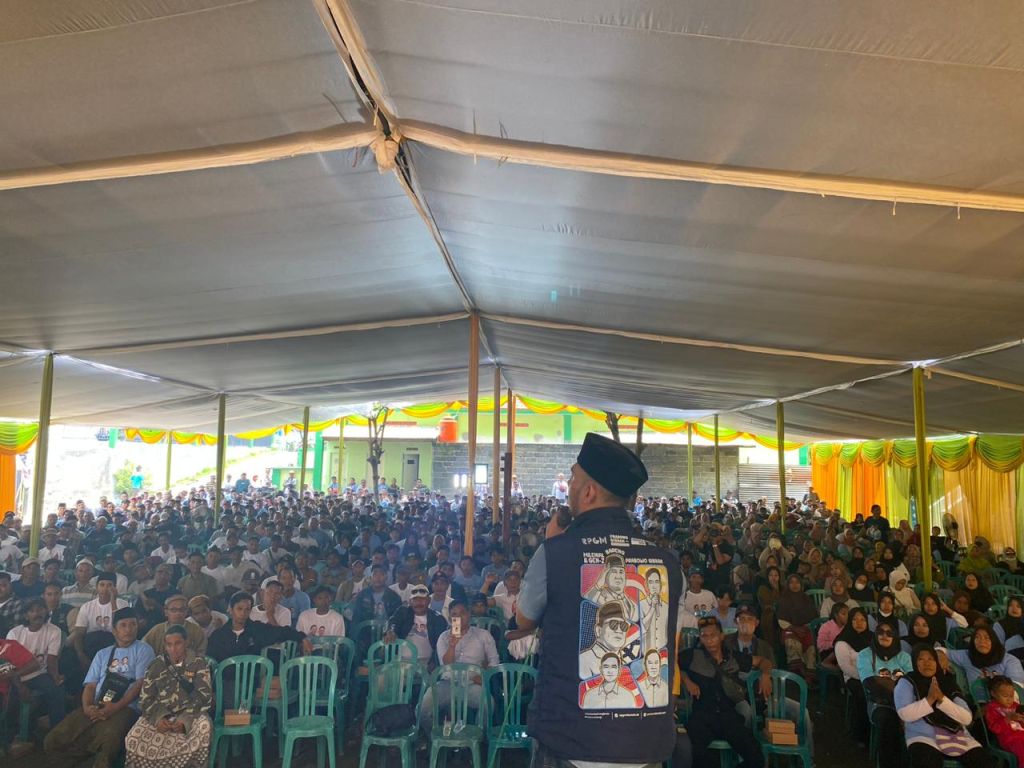 Jelang Masa Tenang, Ribuan Warga Pesisir di Probolinggo Deklarasi Prabowo-Gibran
