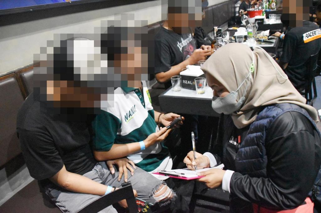 Petugas Gabungan Juga Temukan Anak Belum Cukup Umur di Real X Surabaya