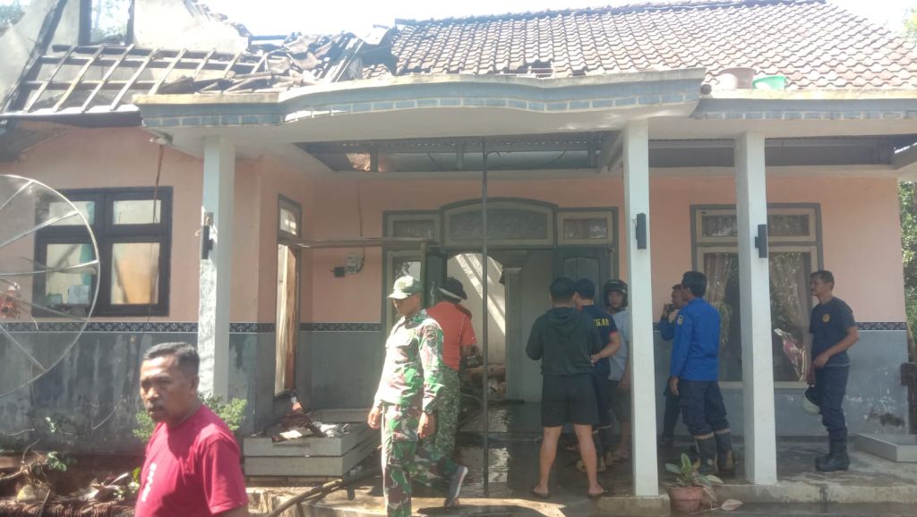 Rumah di Bondowoso Terbakar, Diduga Gegara Sesajen Hajatan