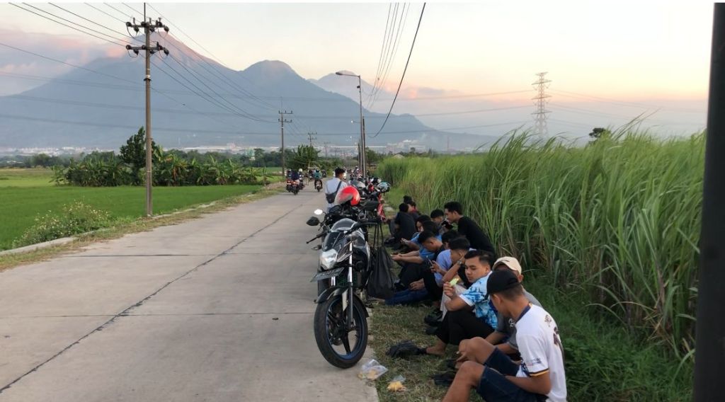 Nikmati Sore Sambil Memandang Penanggungan di Ngoro Mojokerto