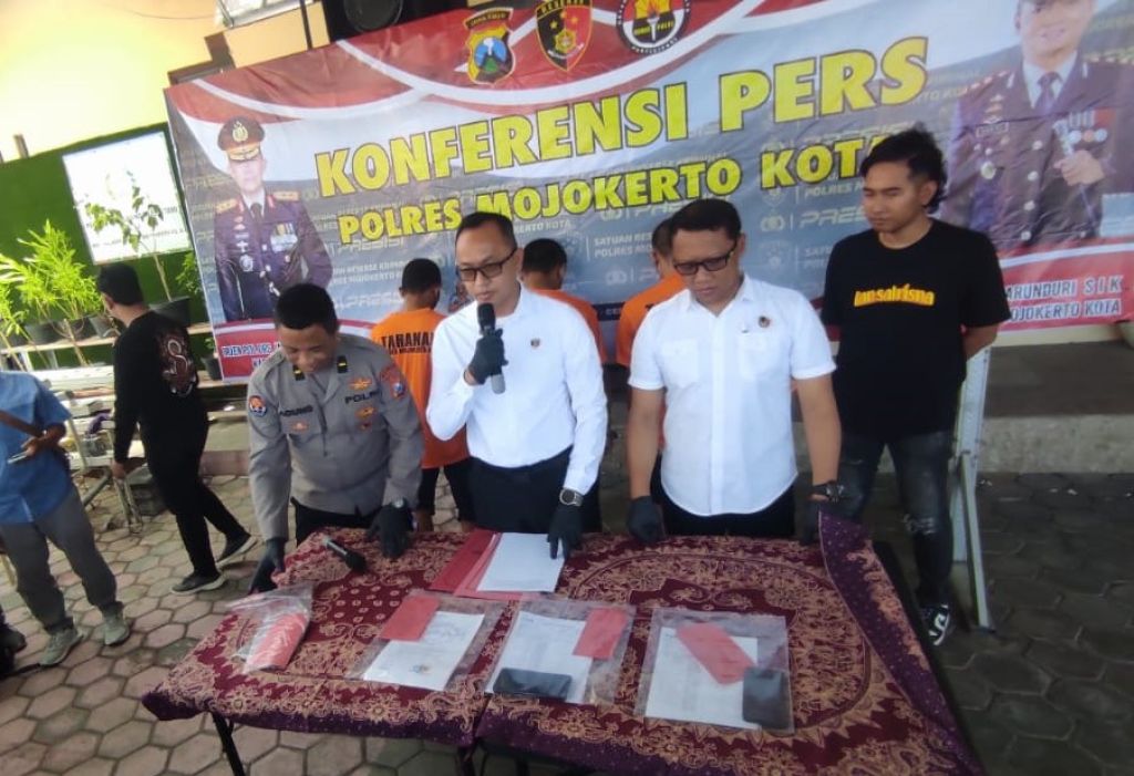 Sindikat Penggelapan Mobil Rental Dibongkar Polres Mojokerto Kota