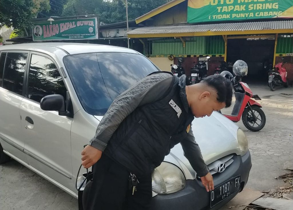 Bawa Kabur Mobil Mantan Bos, Sempat Kehabisan Bensin Lalu Ditangkap Polisi saat Makan