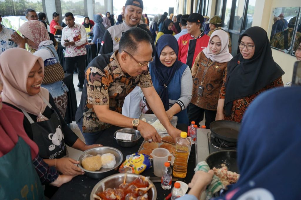 Atasi Stunting dan Inflasi, Pemkot Mojokerto Gelar Pelatihan Pengolahan Ikan