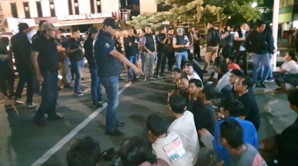 Jalan Kunti Surabaya Digerebek Lagi, 24 Orang Diamankan Polisi