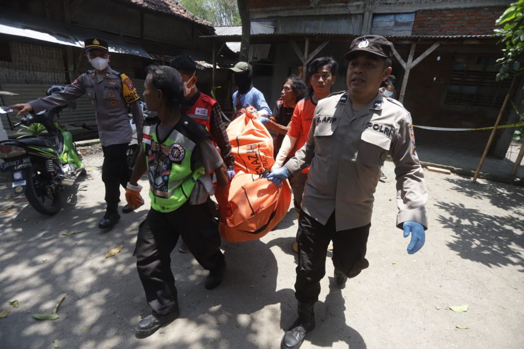 Pria di Mojokerto Ditemukan Meninggal dalam Rumahnya