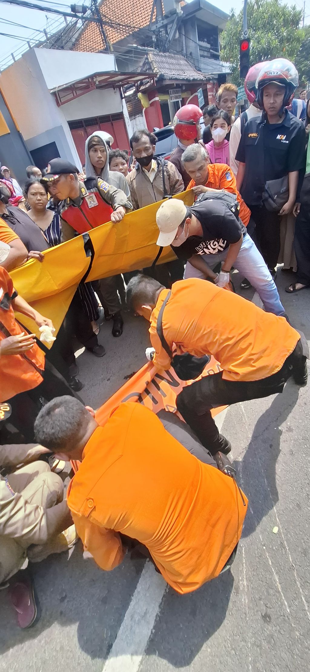 Motor Vs Motor, Bikers Cewek Meninggal Dunia di Surabaya