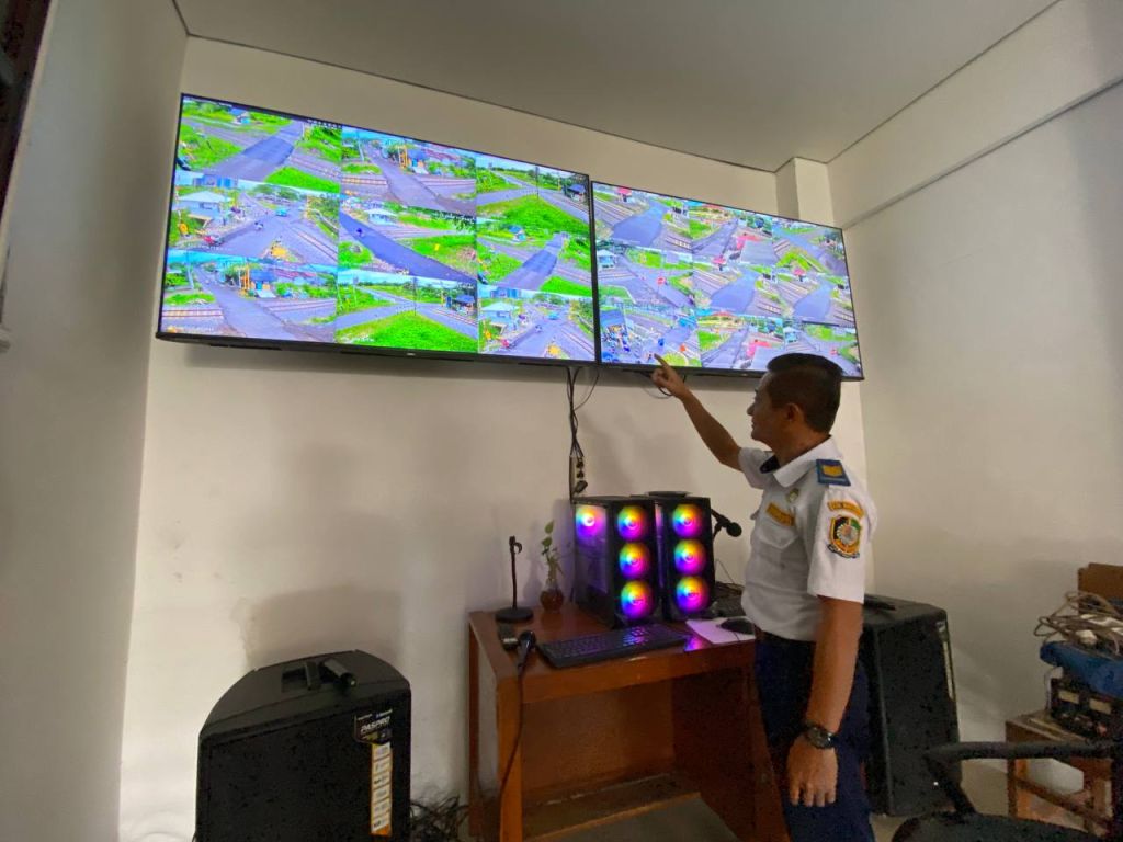 Perlintasan Kereta Api di Banyuwangi Dipasangi CCTV saat Nataru