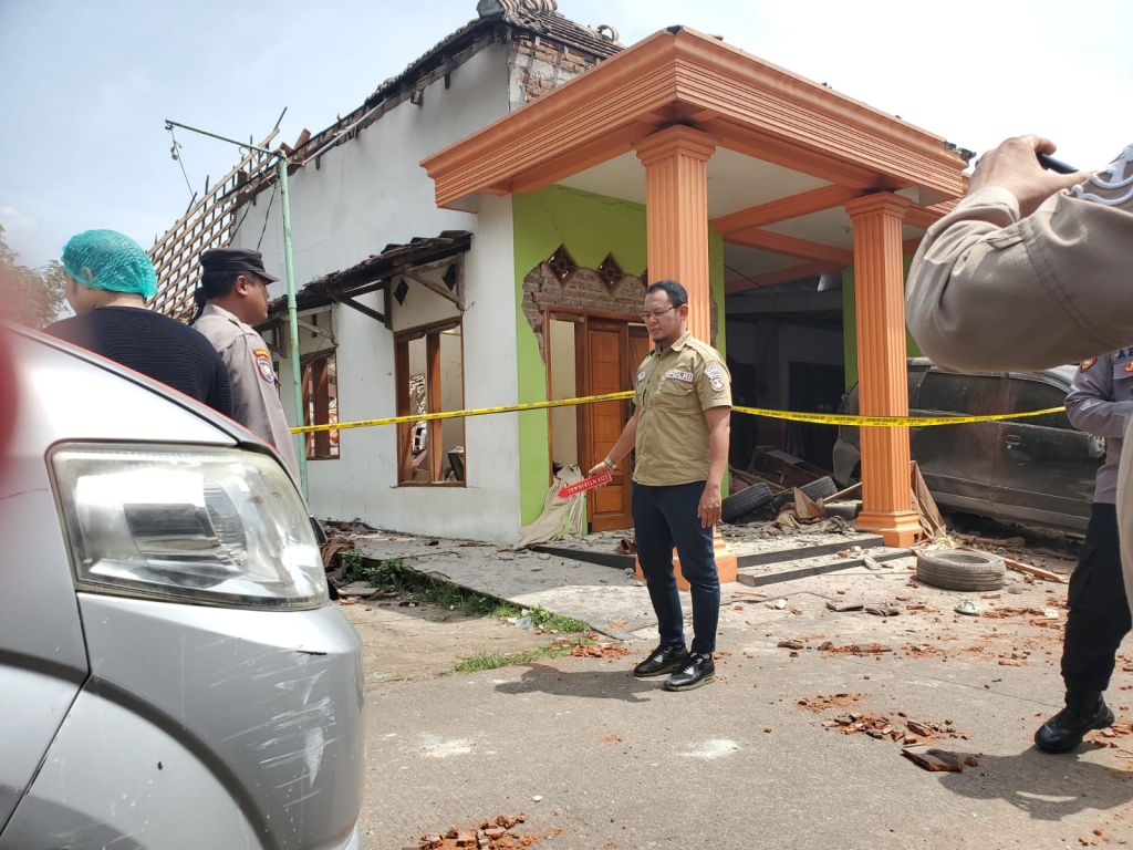 Diduga Elpiji Meledak, Rumah di Mojokerto Hancur 2 Orang Dikabarkan Meninggal