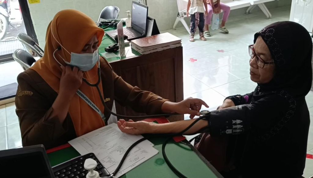 Antusiasme Warga Surabaya Sambut Program Pemeriksaan Kesehatan Gratis