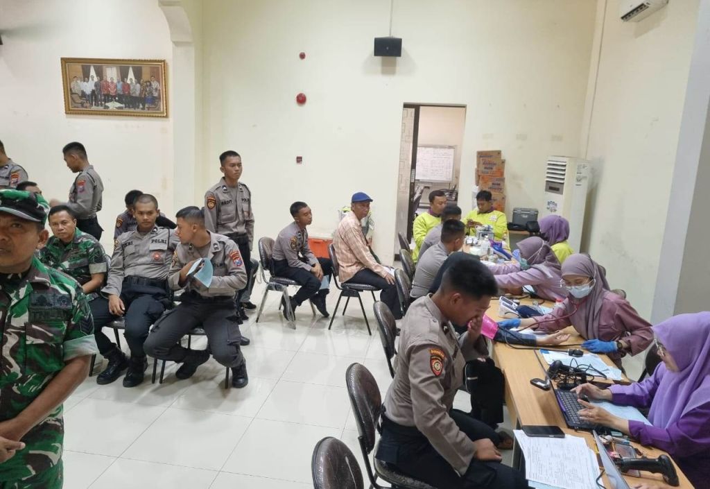 Rangkaian HPN 2025, PWI Jatim Gelar Donor Darah Diikuti Polisi dan TNI